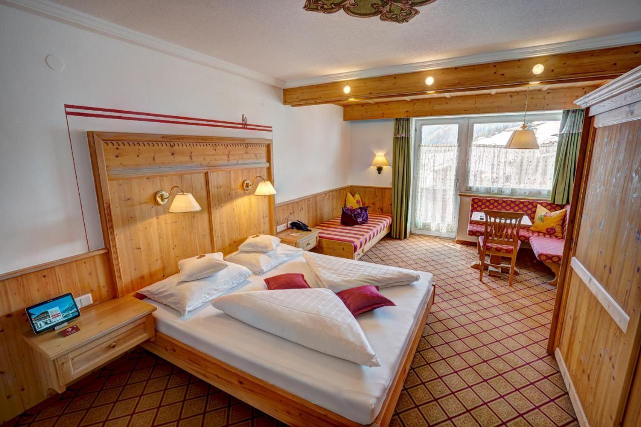 Alpenbad Hotel Hohenhaus Tux Bilik gambar